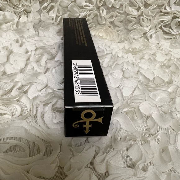 BNWT!🖤Urban decay x prince multitasker brush limited Edition 🖤 - Picture 4 of 8